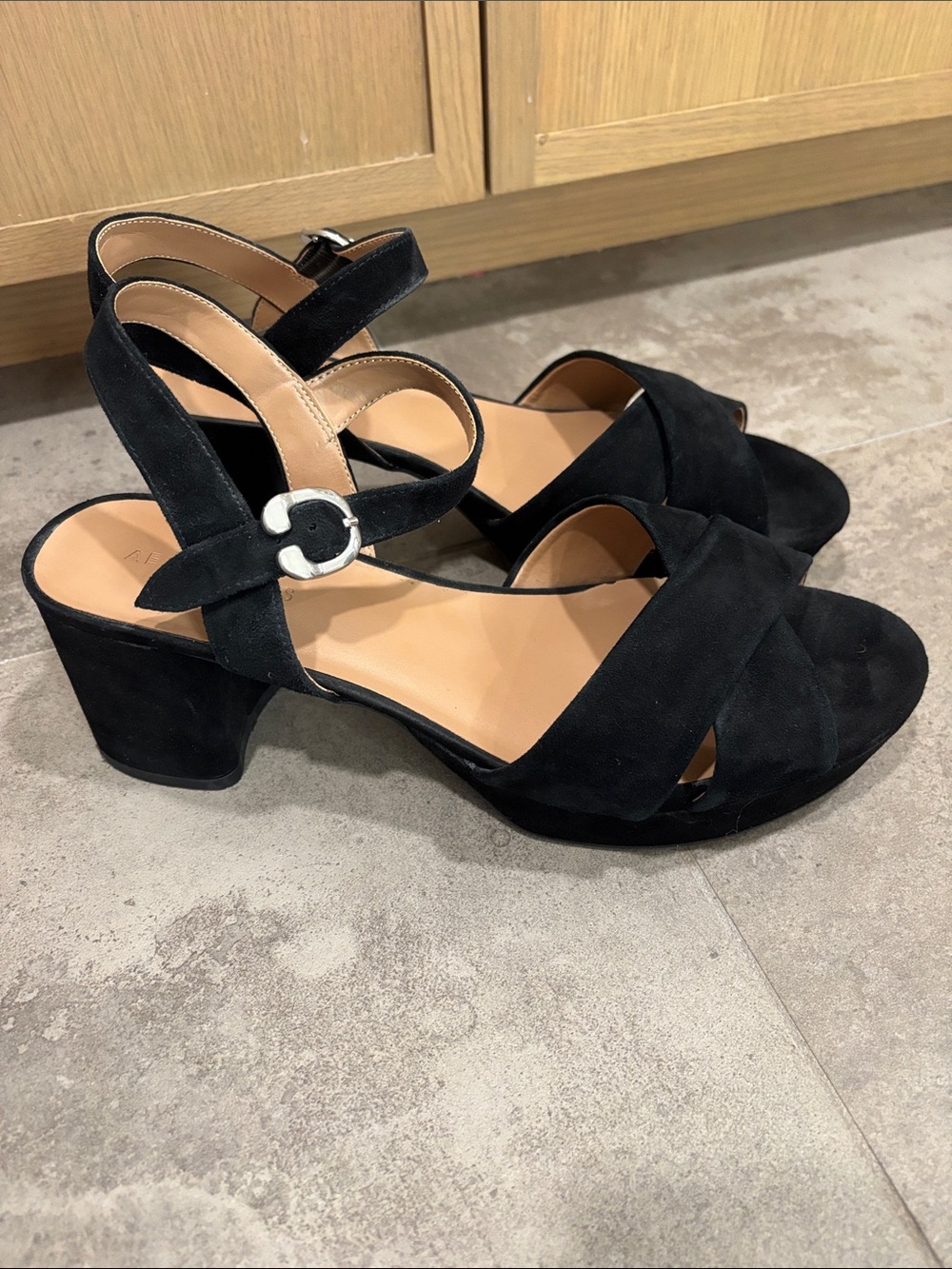 AEROSOLES Black Suede Crisscross Block Heel Sandals